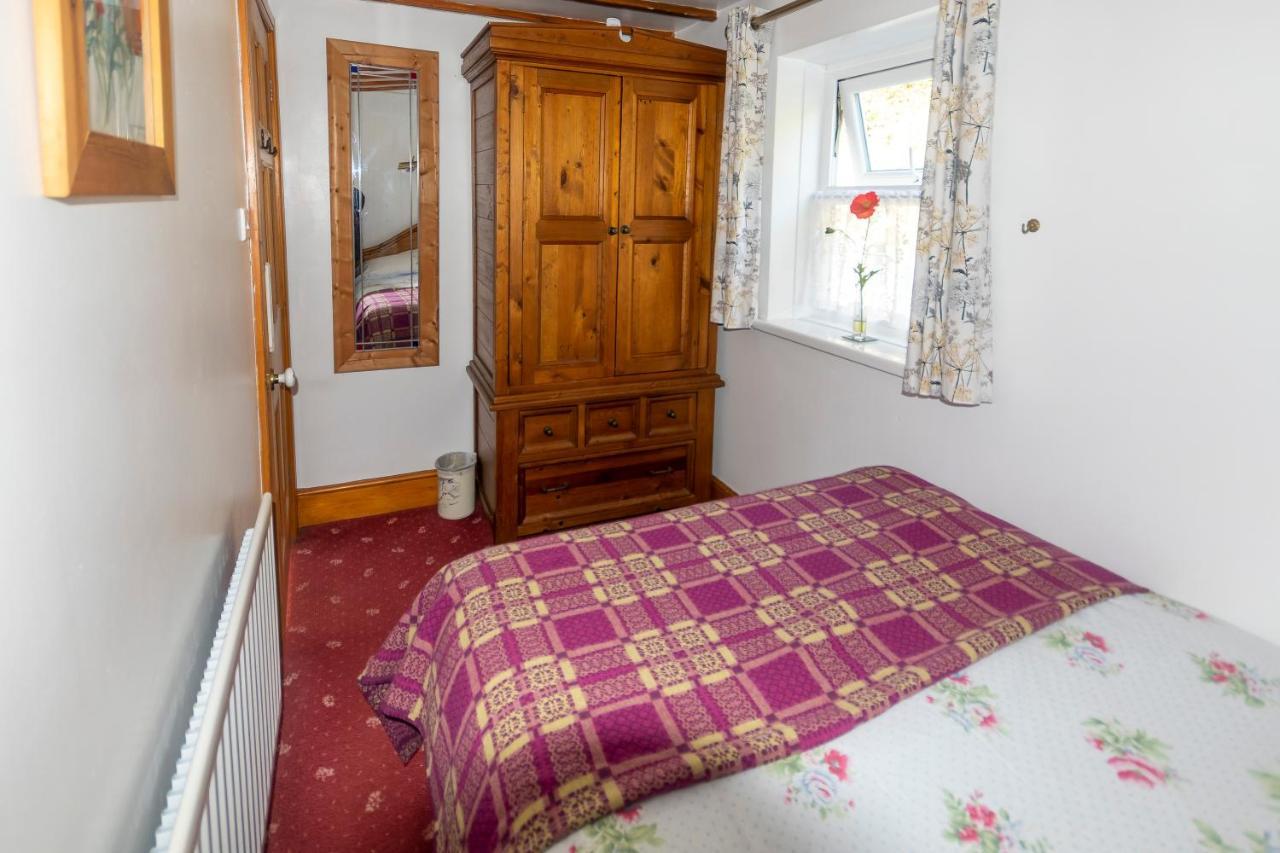Rosebud Cottage Romantic Cottage For A Couple Fishguard Exteriér fotografie