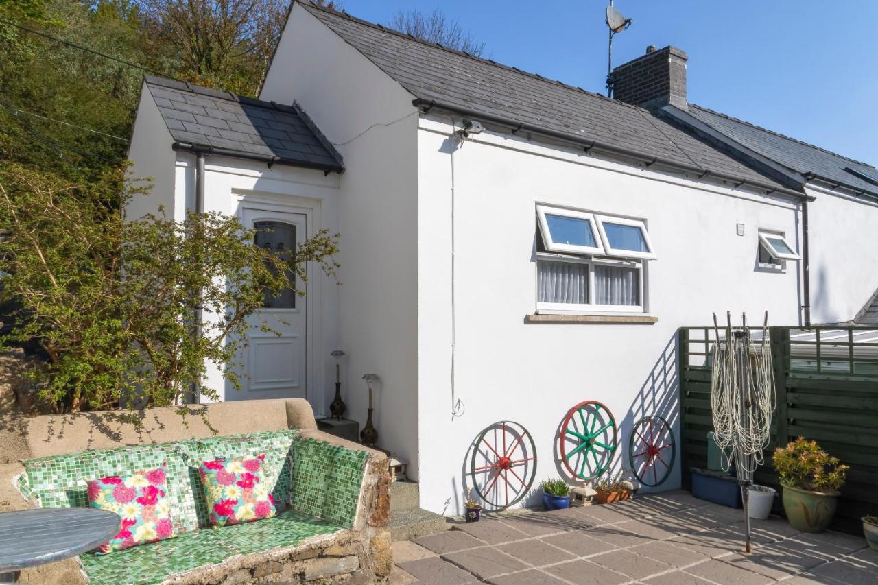 Rosebud Cottage Romantic Cottage For A Couple Fishguard Exteriér fotografie